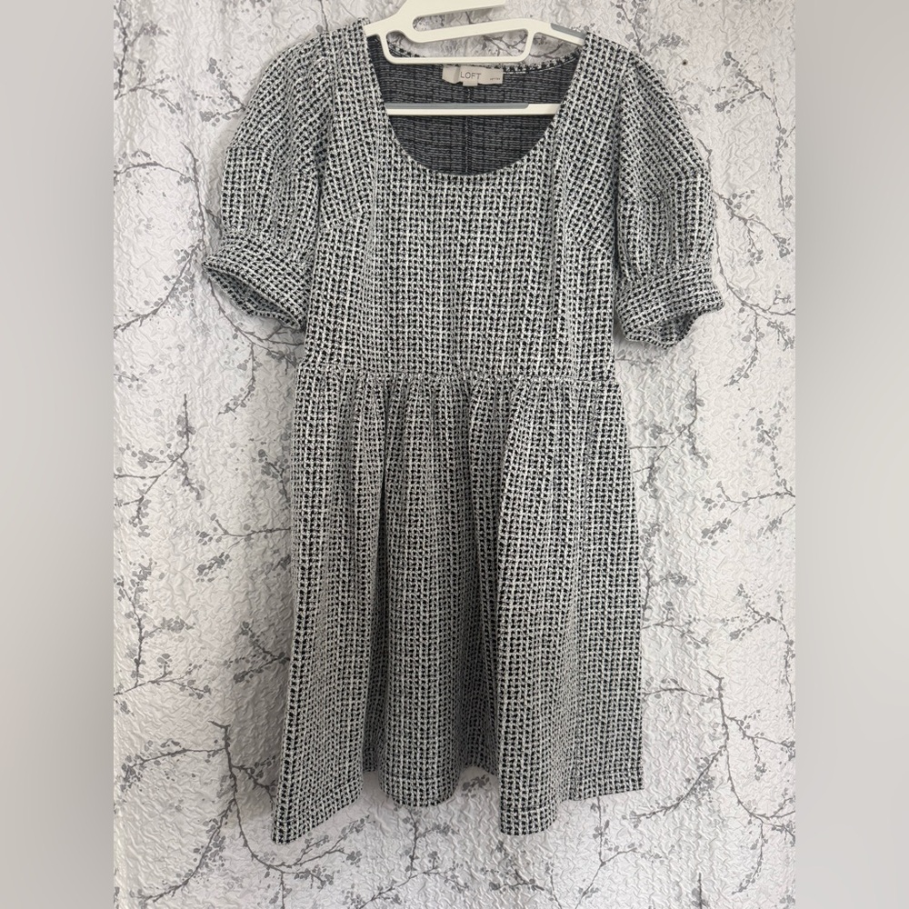 LOFT Black and White Textured Short Sleeve Dress